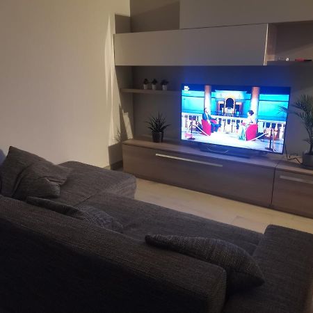 דירות Shining House In מילאנו מראה חיצוני תמונה