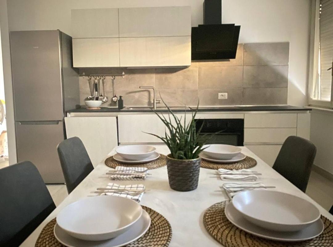 דירות Shining House In מילאנו מראה חיצוני תמונה